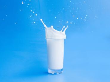 pouring-milk-out-glass_23-2148211449.jpg pouring-milk-out-glass_23-2148211449.jpg
