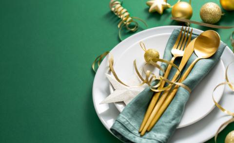 gold-cutlery-served-plate-christmas-dinner_1220-4652.jpg