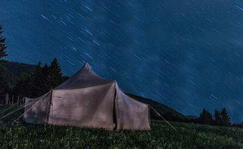 camping-grass-landscape-112378.jpg